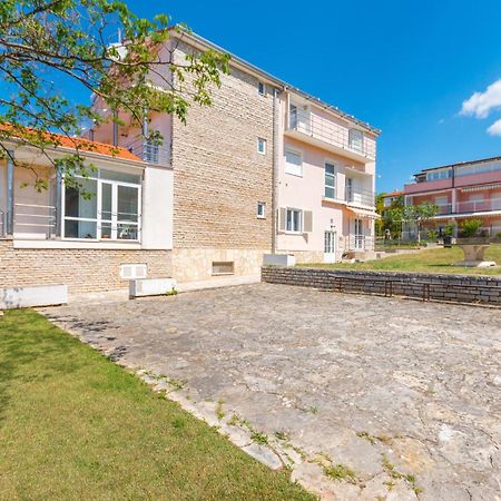 Awesome Apartment In Sveti Filip I Jakov W/ 1 Bedrooms Zewnętrze zdjęcie