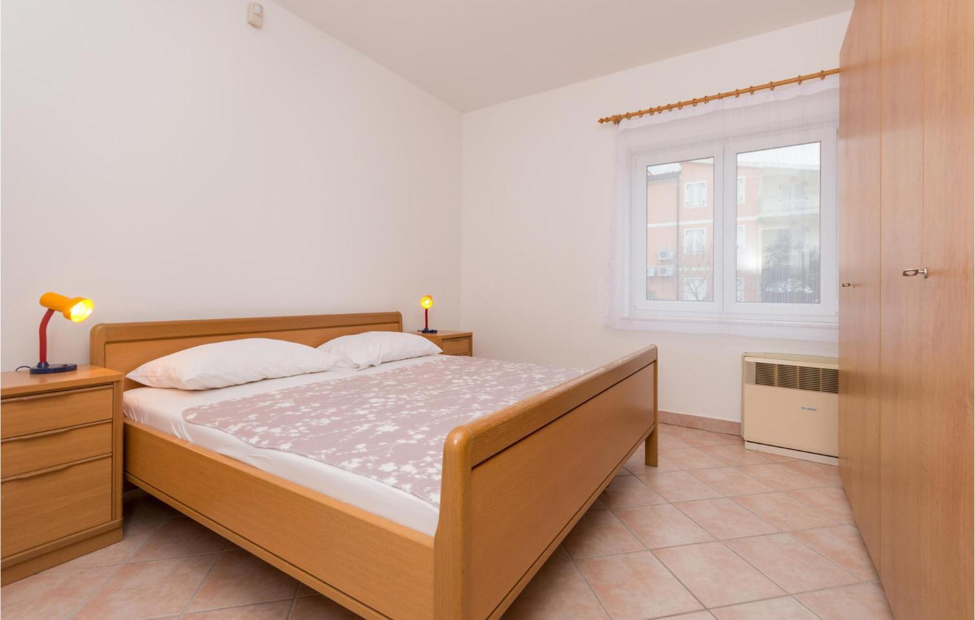Awesome Apartment In Sveti Filip I Jakov W/ 1 Bedrooms Zewnętrze zdjęcie